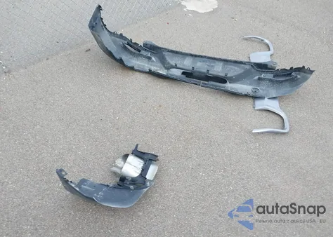 2015 Jeep Cherokee Limited z USA, uszkodzony, nr VIN 1C4PJMDS1FW779543